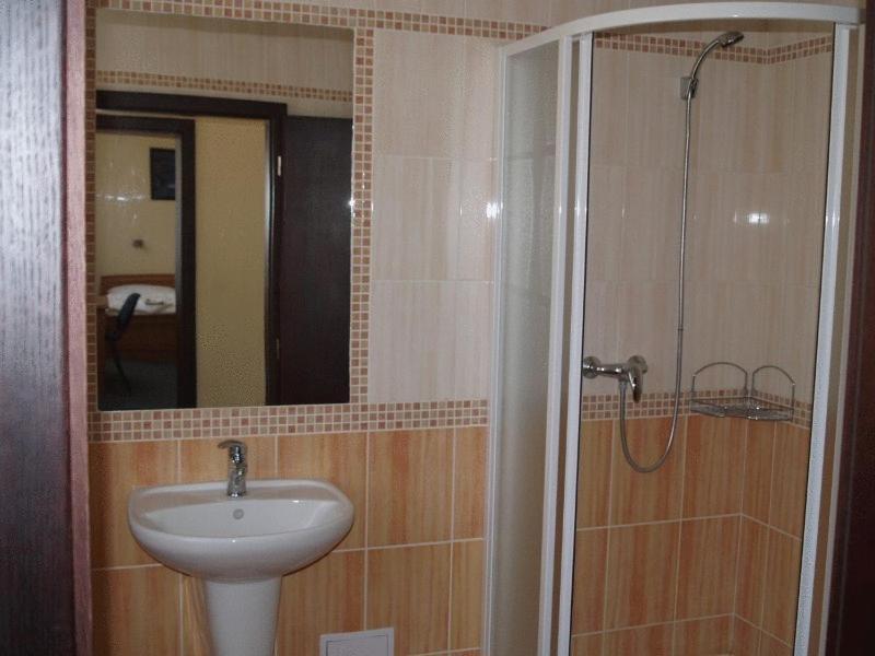 Parkhotel Terezin Ngoại thất bức ảnh